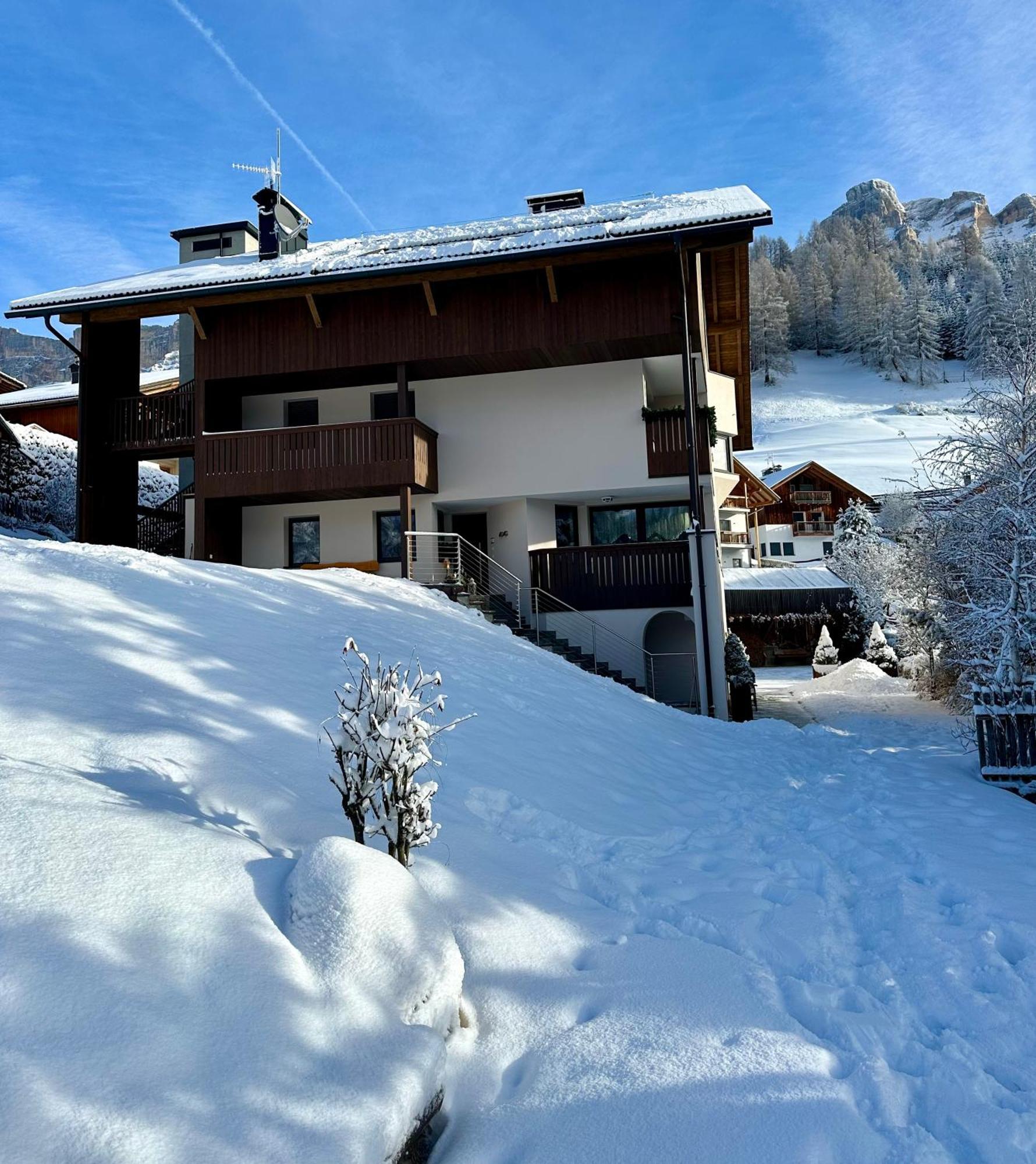 Apartment Ciasa Laoi San Cassiano  Eksteriør bilde