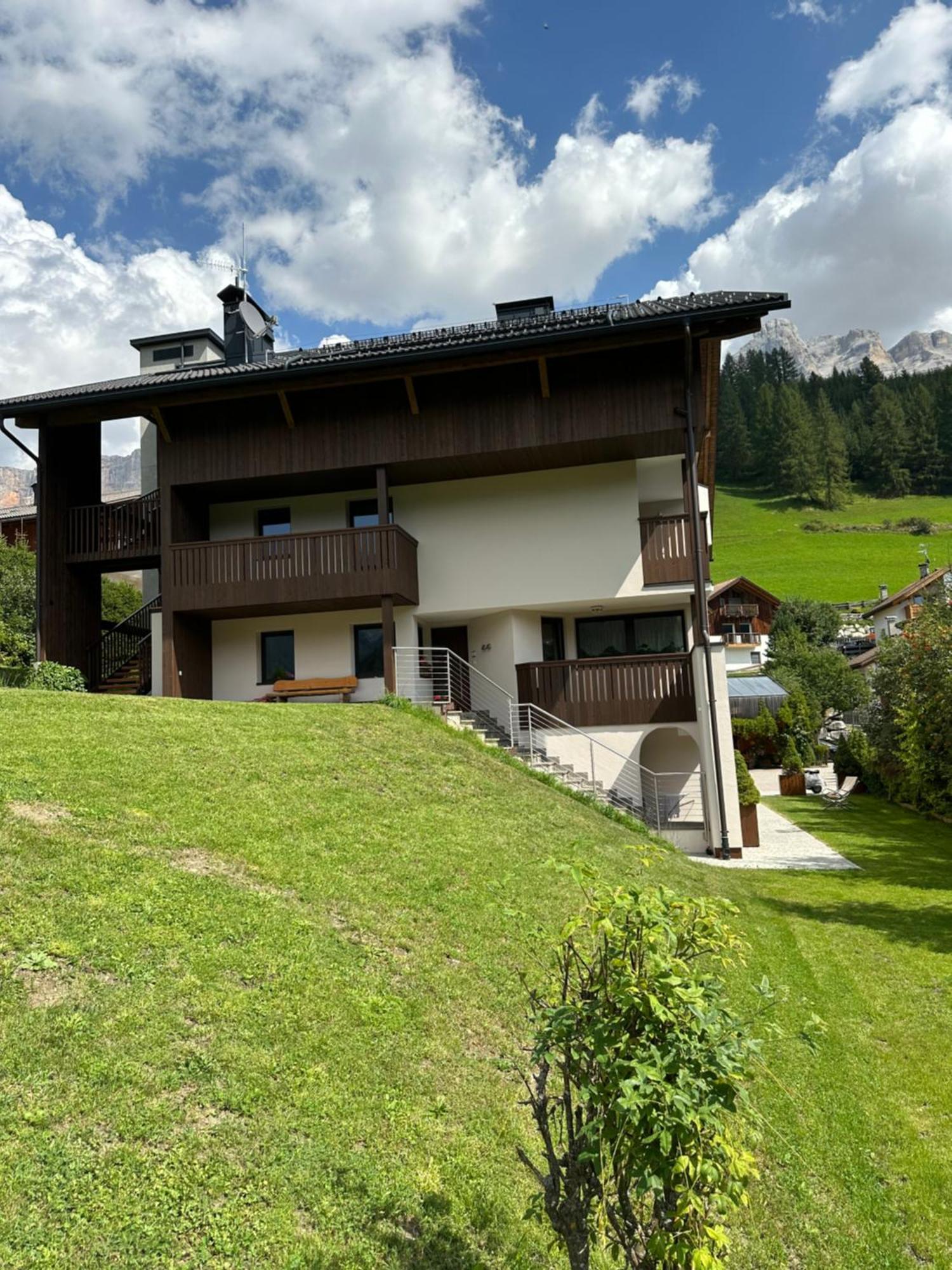 Apartment Ciasa Laoi San Cassiano  Eksteriør bilde