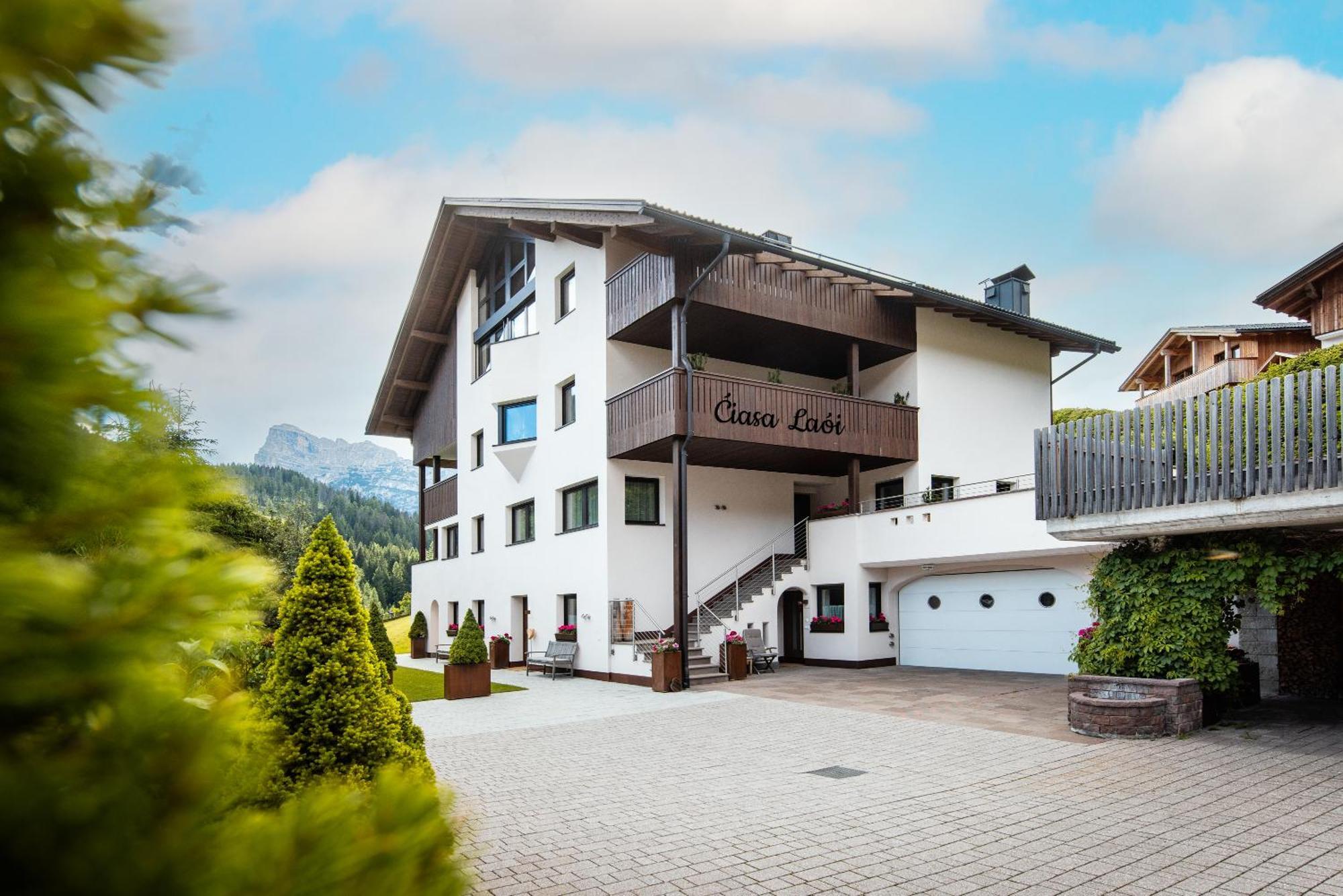 Apartment Ciasa Laoi San Cassiano  Eksteriør bilde