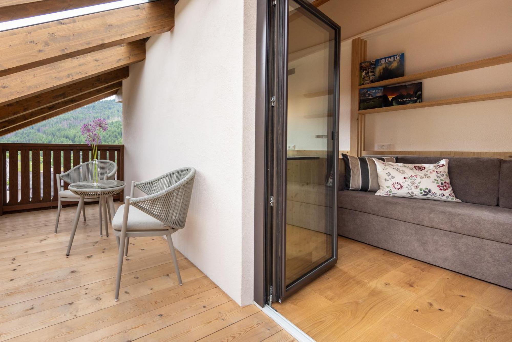 Apartment Ciasa Laoi San Cassiano  Eksteriør bilde