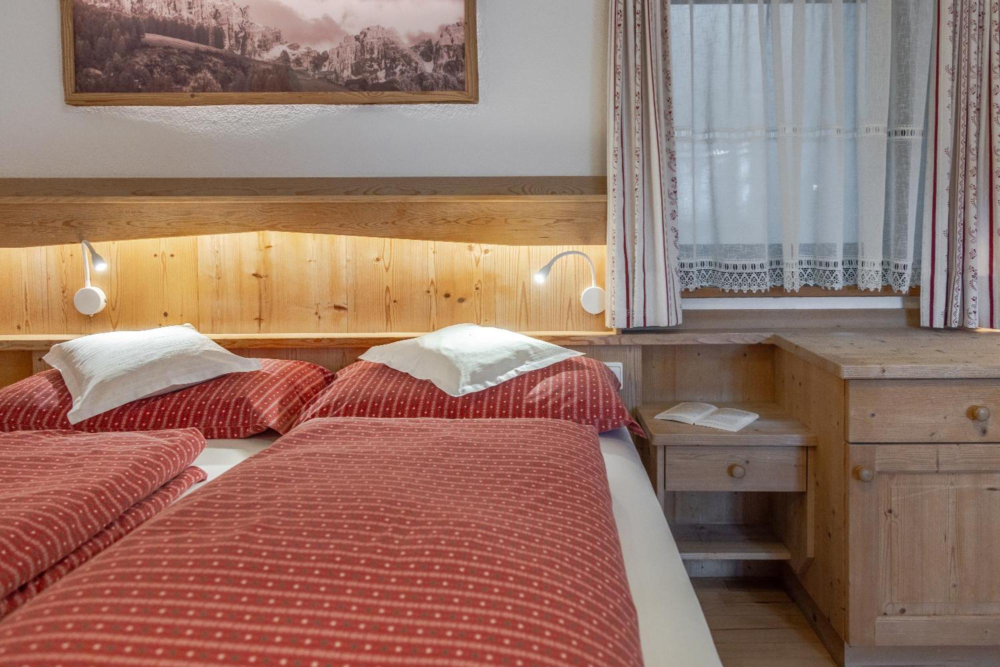 Apartment Ciasa Laoi San Cassiano  Eksteriør bilde